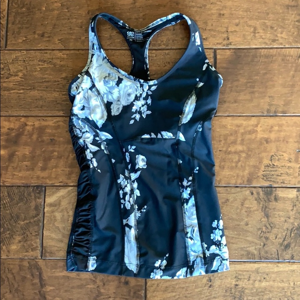 Albion workout tank.